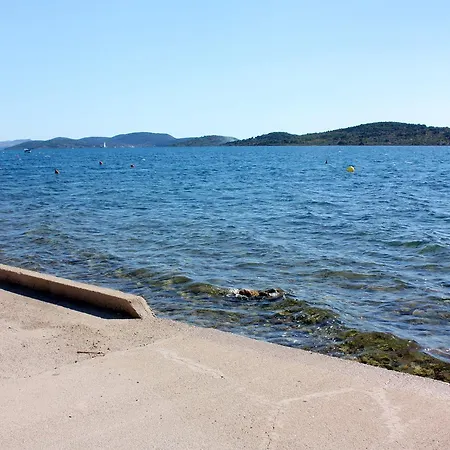 Srima 13874b Appartement Vodice